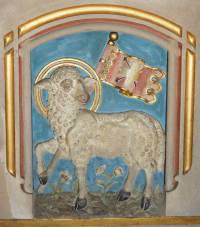 Relief Lamm mit Siegesfahne Stadtkirche Bietigheim